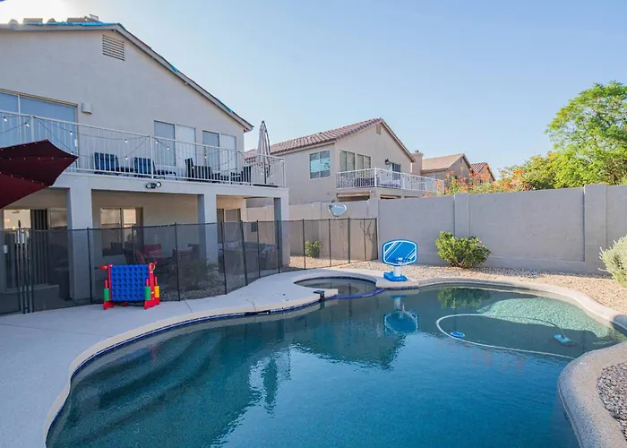 New Desert Daze, Near Golf, Heated Pool+spa, 12ppl Scottsdale