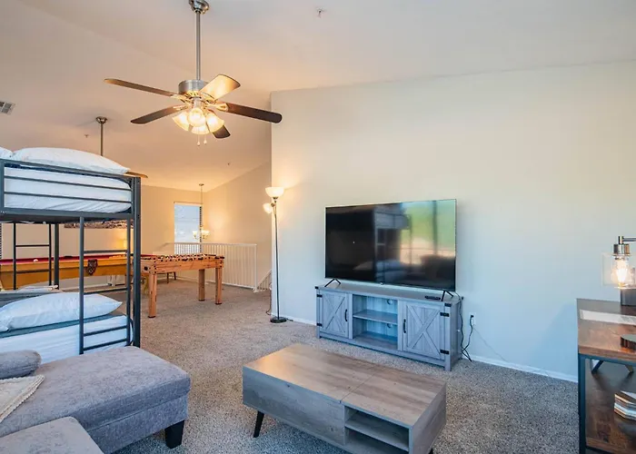 New Desert Daze, Near Golf, Heated Pool+spa, 12ppl Scottsdale