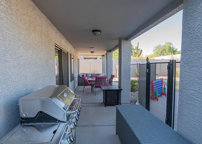 New Desert Daze, Near Golf, Heated Pool+spa, 12ppl