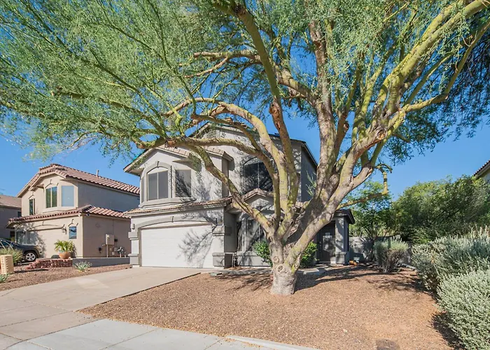 New Desert Daze, Near Golf, Heated Pool+spa, 12ppl Scottsdale