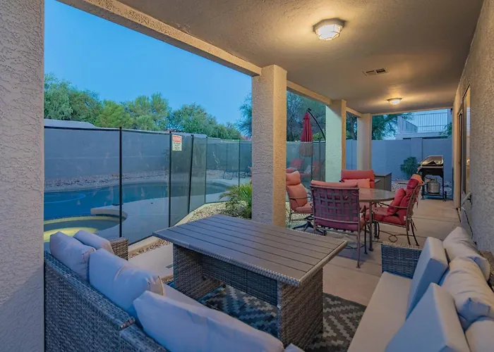 New Desert Daze, Near Golf, Heated Pool+spa, 12ppl